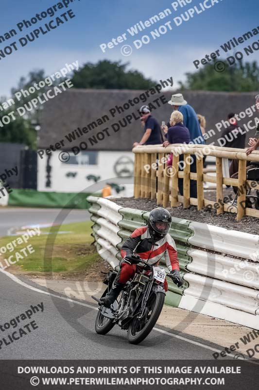 Vintage motorcycle club;eventdigitalimages;mallory park;mallory park trackday photographs;no limits trackdays;peter wileman photography;trackday digital images;trackday photos;vmcc festival 1000 bikes photographs